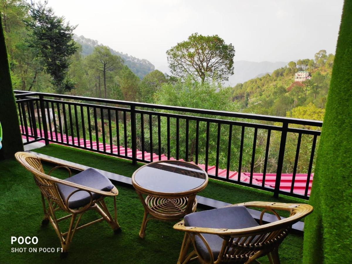 The Asgard Kasauli Bed & Breakfast ภายนอก รูปภาพ